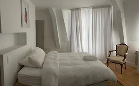 Duplex dernier étage avec terasse à deux pas de la grand place