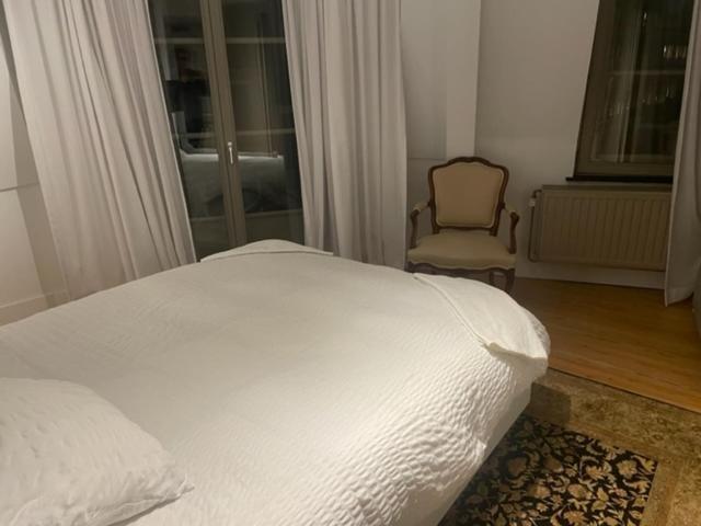 Duplex dernier étage avec terasse à deux pas de la grand place Bruxelles Extérieur photo